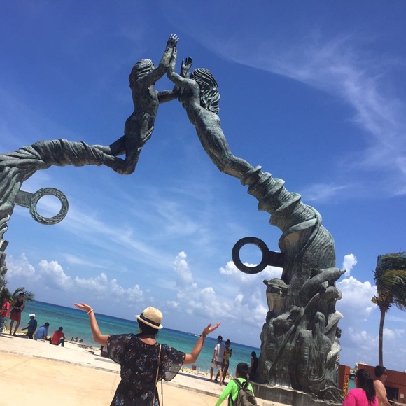 Meet the Posher - Picture 1 of 1